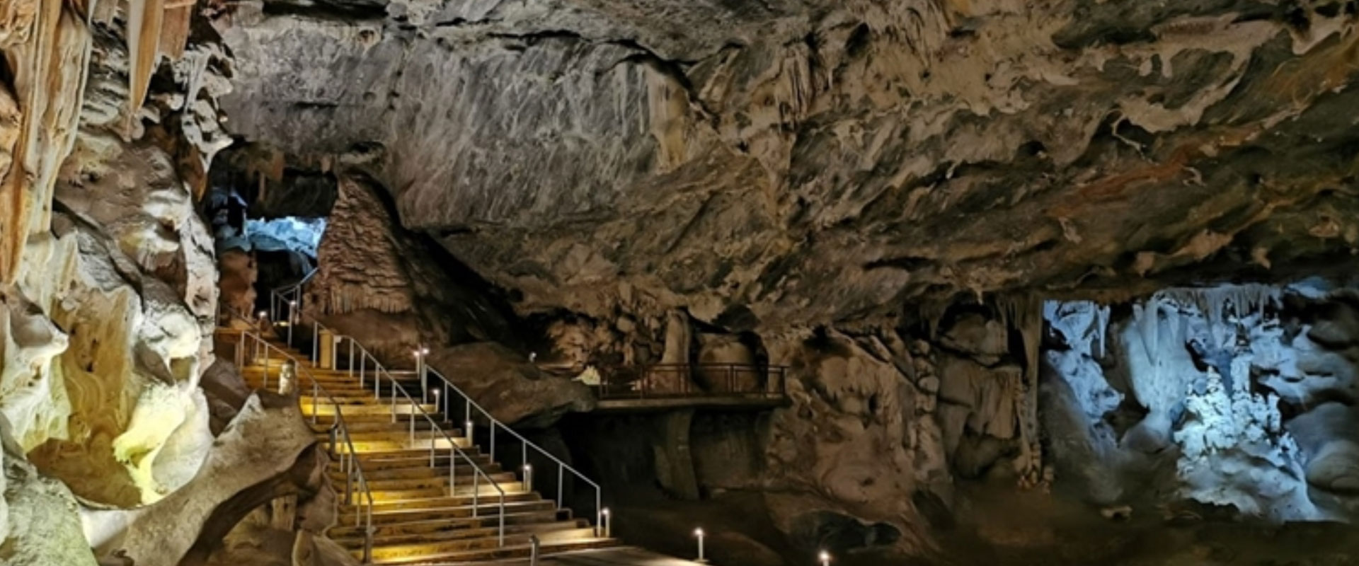 Oudtshoorn Tour With Cango Caves